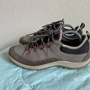 ECCO Women’s Shoes size 38 fits 7 / 7.5